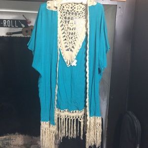 Turquoise/ beige lace detail kimono